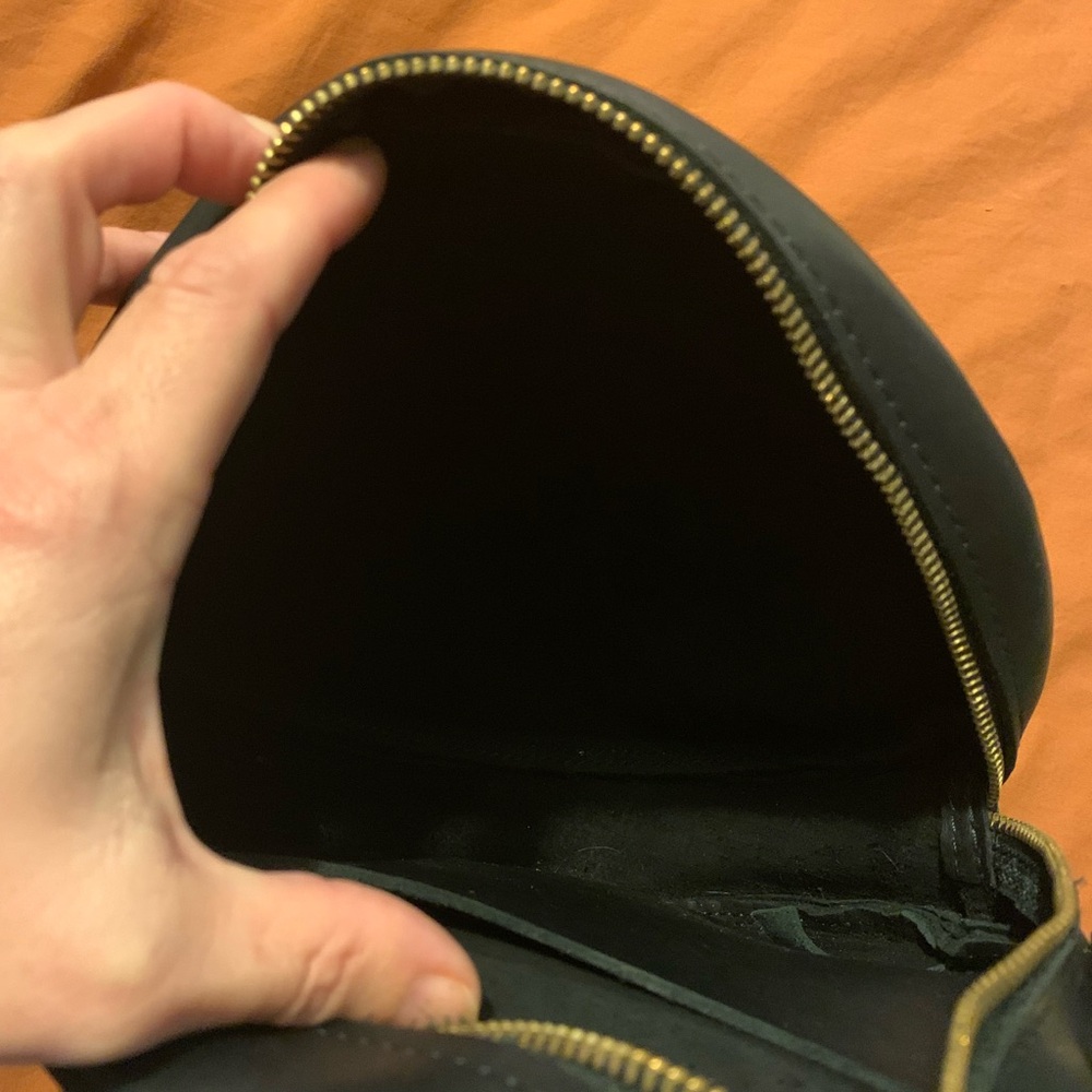 Portland Leather Black Crossbody Bag - Picture 4 of 5